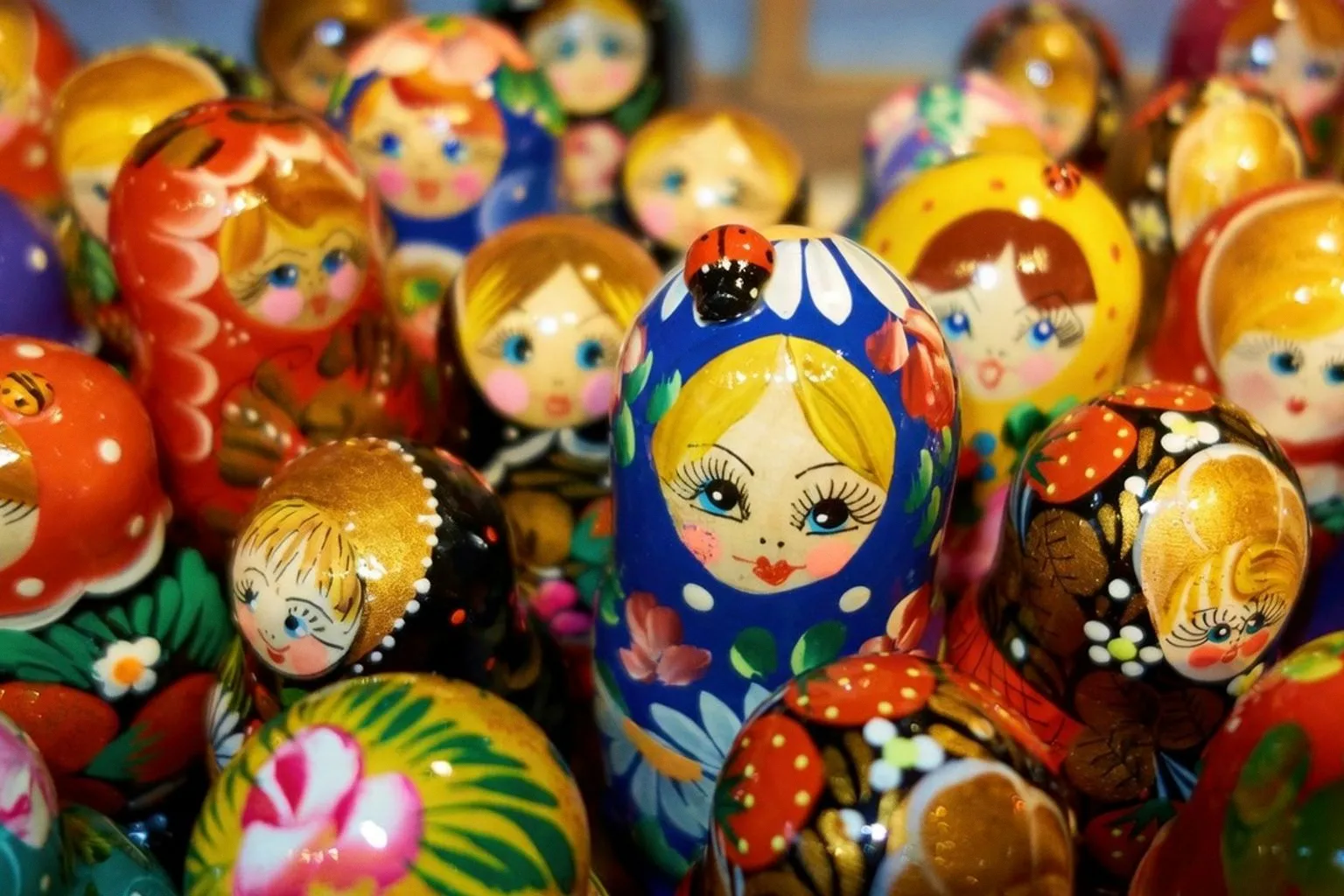 В Петербурге запустят официальный реестр для мастеров народных промыслов